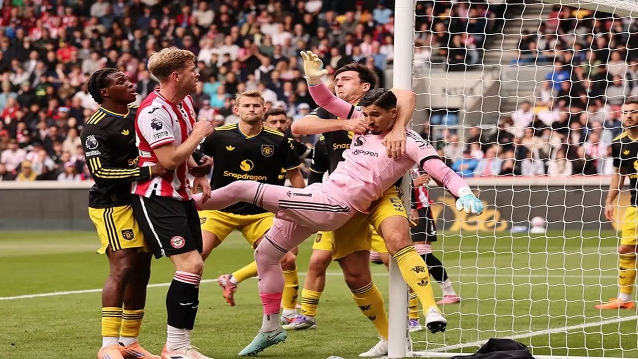 Altay Bayındır Brentford Karşısında Yine Eleştirilerin Hedefi Oldu