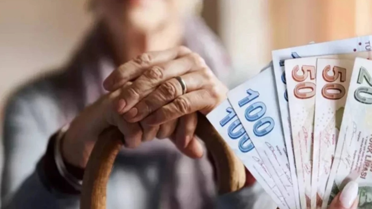 Seyyanen zam geliyor! SSK ve BAĞKUR emeklisine Ocak 2026 müjdesi