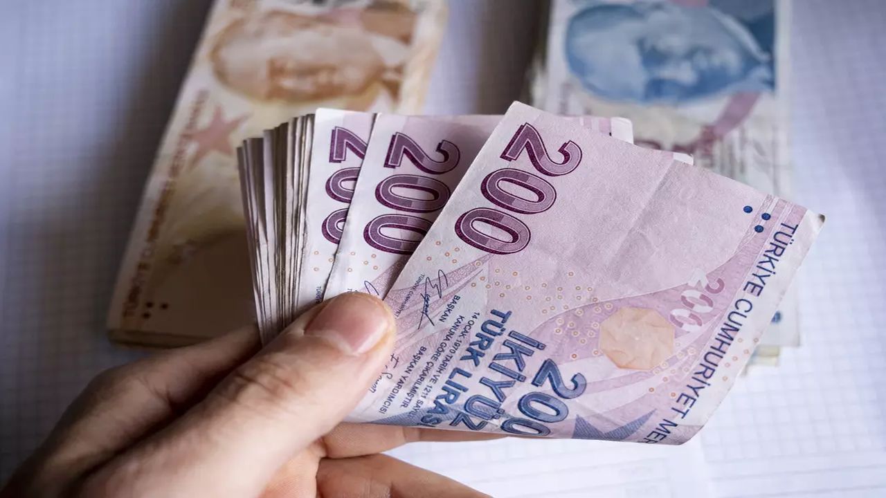 Emekli Promosyonları 2025 Güncellemesi: Bankalar Yarışa Girdi, Rakamlar 30 Bin TL’yi Aştı!