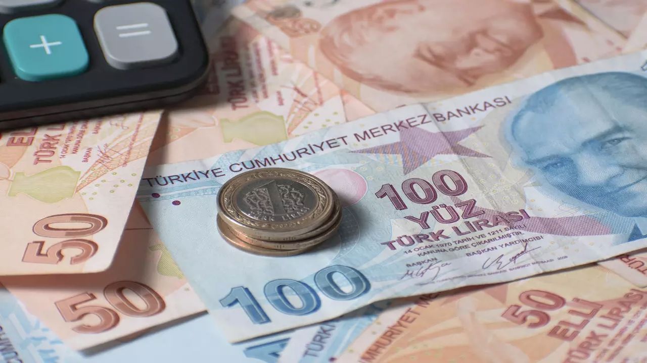 Memur ve emekliye zam hesaplandı: 3 aylık enflasyon farkı netleşti, işte Ocak 2025 maaş tablosu